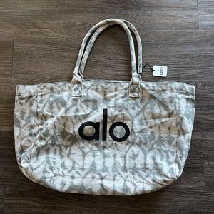 New with tags ALO tote bag